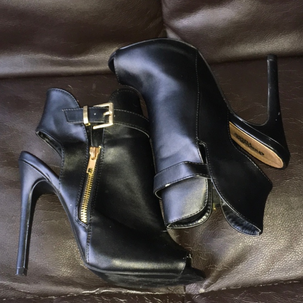 black heels